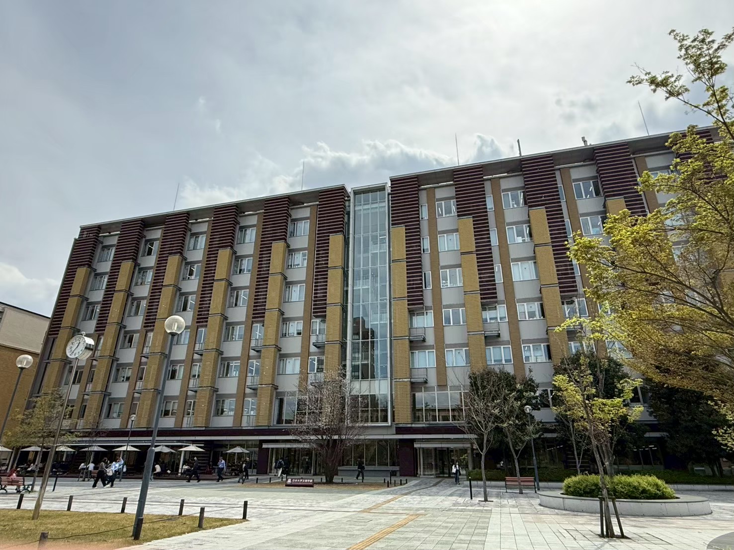 日大入試替え玉未遂、小型カメラ押収