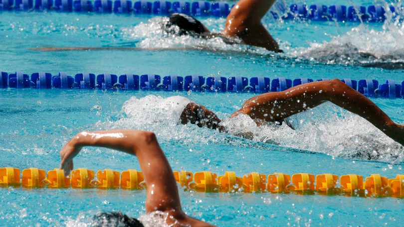中京大学水泳部で20歳未満の飲酒と部員間暴力が発覚した大学スポーツ不祥事のイメージ