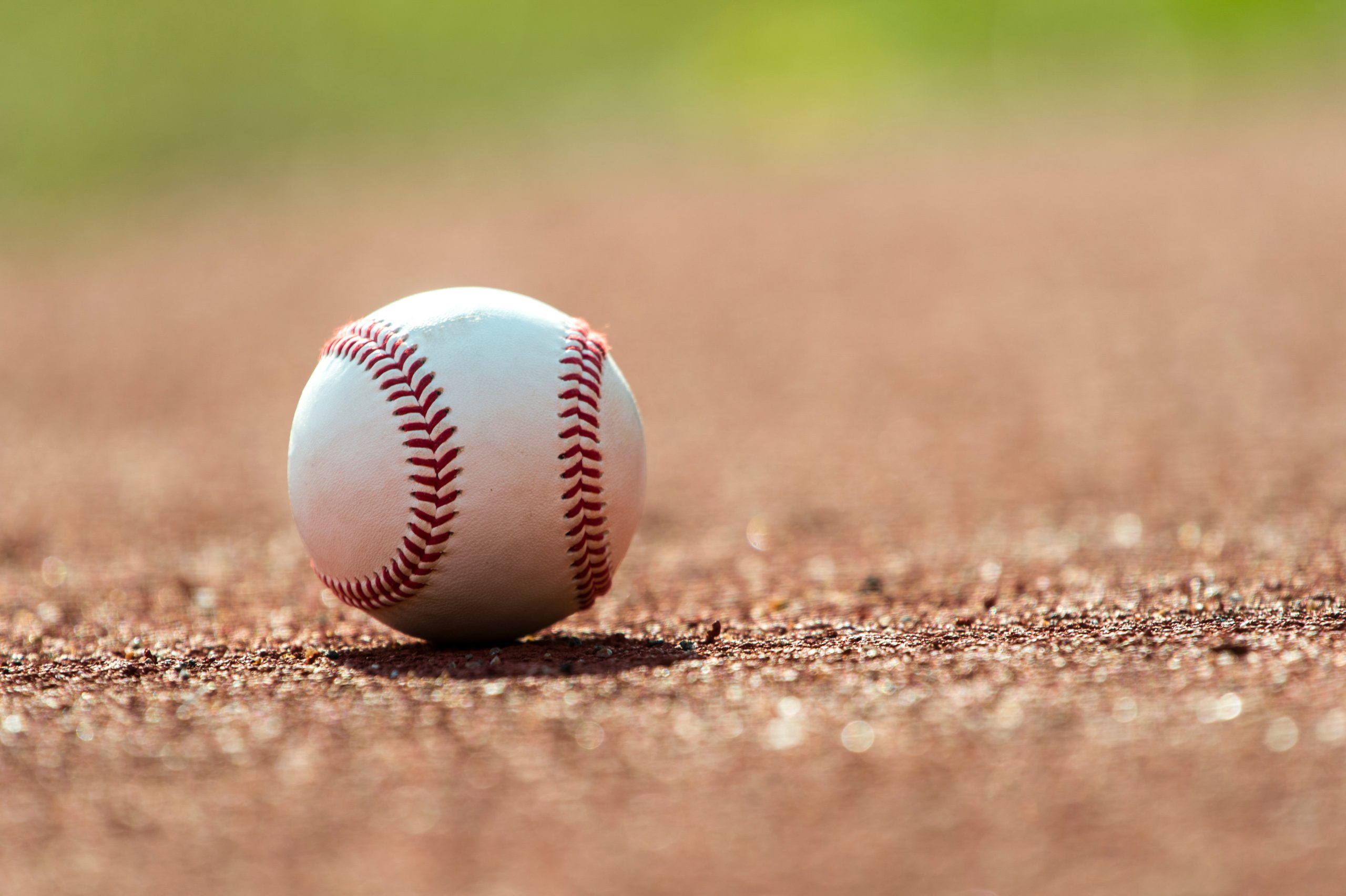 高校野球部で相次いだ暴言や体罰処分を示す報道用イメージ