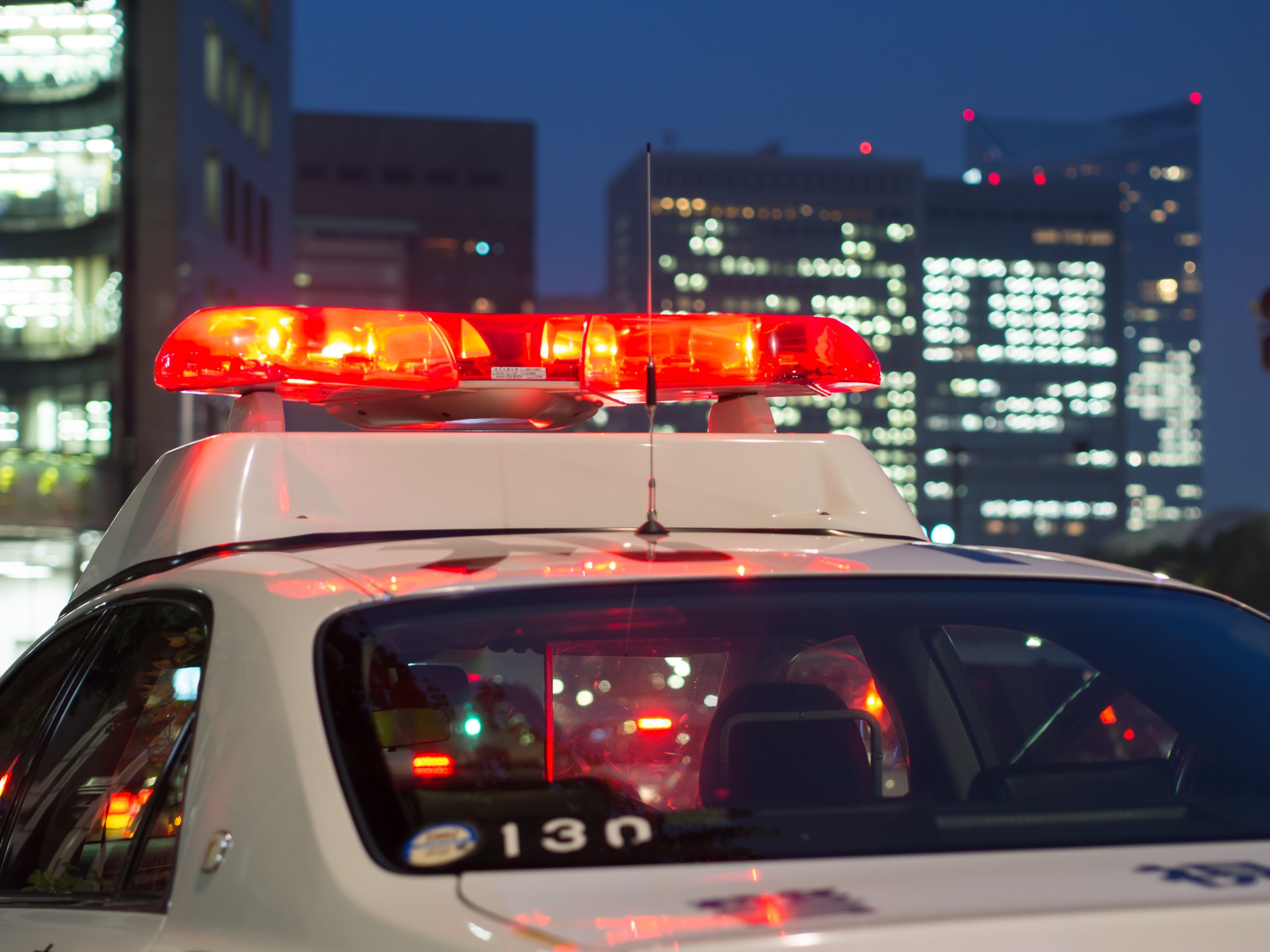 札幌市中央区でSNS待ち合わせ後に19歳男性が監禁被害に遭った事件を示す夜の路上イメージ