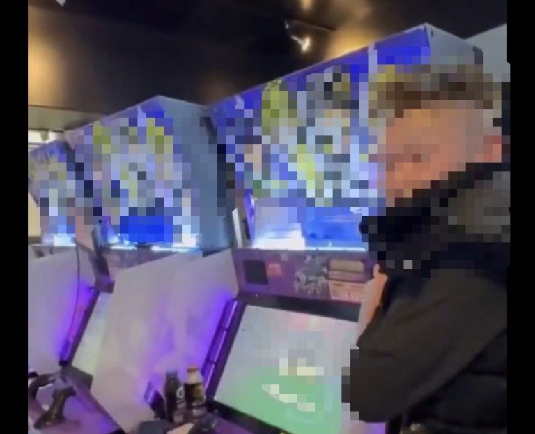 仙台市内のゲームセンターで起きた学生への迷惑行為疑いとSNS動画拡散を示すイメージ