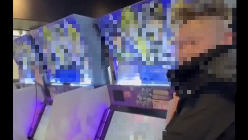 仙台市内のゲームセンターで起きた学生への迷惑行為疑いとSNS動画拡散を示すイメージ